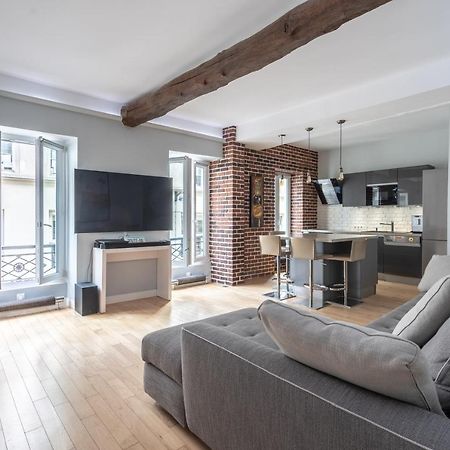 Room In Apartment - Cosy Place In The Hear Of Paris Exterior foto