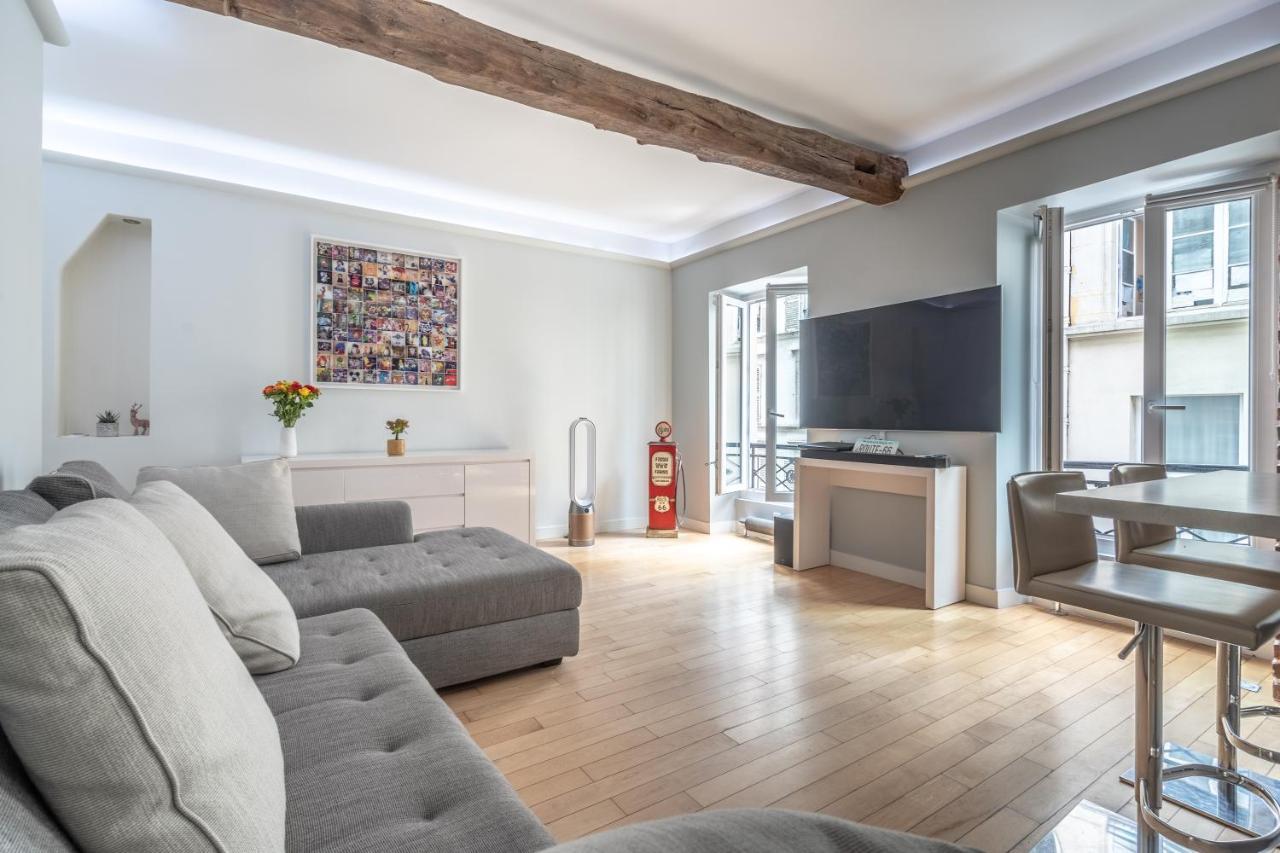 Room In Apartment - Cosy Place In The Hear Of Paris Exterior foto